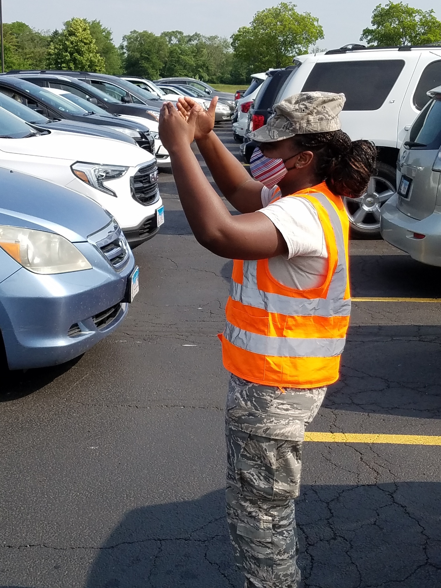 C/1st Lt. Lyonsford assisting with traffic management. Photo credit: Lt Col Gary Gross, Col Shorty Powers Composite Squadron